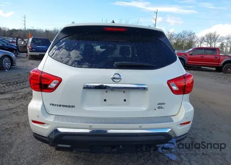 2017 Nissan Pathfinder Sl z USA, uszkodzony, nr VIN 5N1DR2MM5HC901726